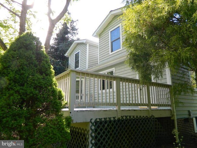 Building Photo - 42422 Laurel Farm Rd