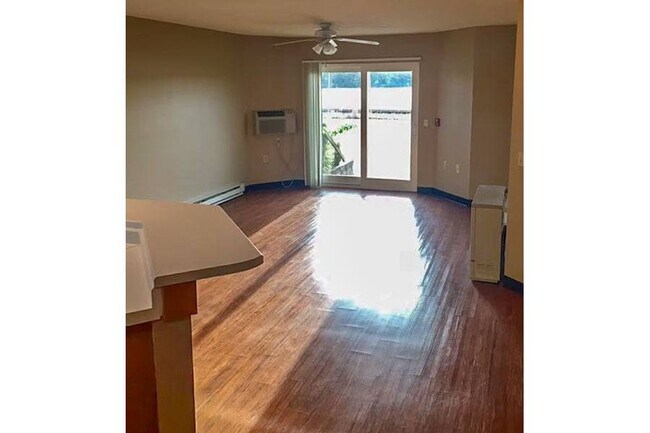 Foto del edificio - RIVERS EDGE RESIDENCES