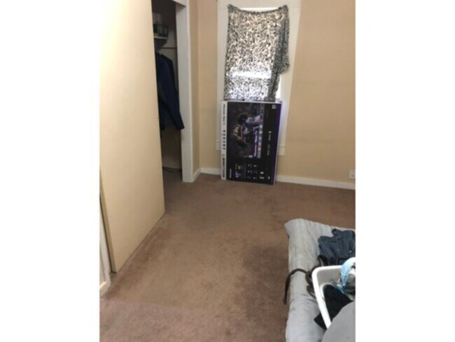 Foto del edificio - 310 SE Spring St