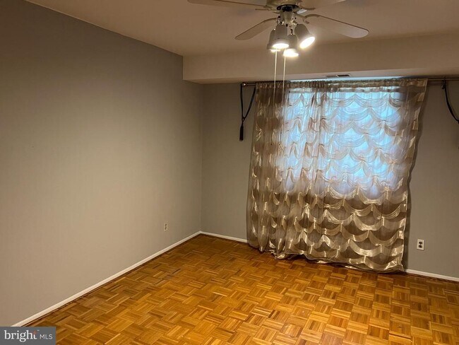 Foto del edificio - 9921 Bustleton Ave