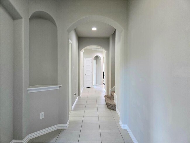 Building Photo - 1016 Hartman Dr
