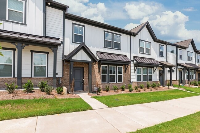 Building Photo - Brand-New 3 Bedroom Townhome in Desirable Indian Trail – Available for Immediate Move-In!