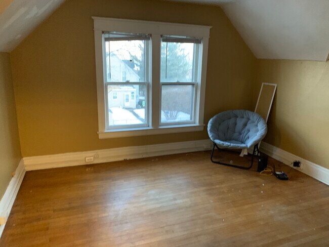 Habitación Principal - 818 N 7th Ave E