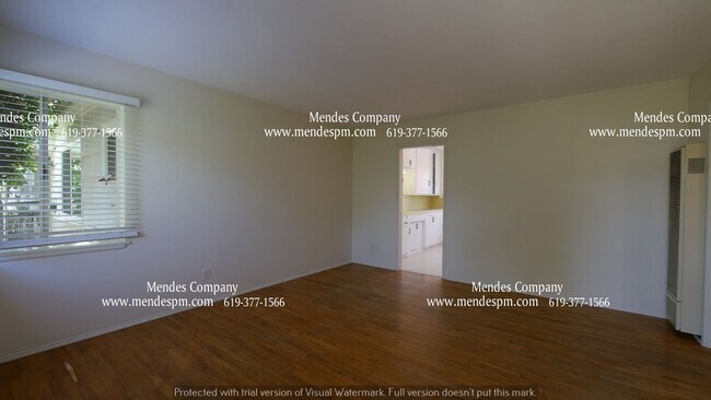 Foto del edificio - Charming Coastal 1 bd / 1 bth Cottage loca...