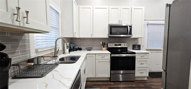 Foto del edificio - 2511 Susan Ln SW