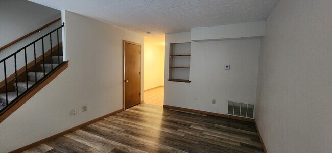 Foto del edificio - 130 W 9th Ave