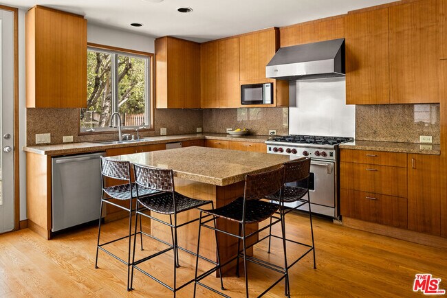 Foto del edificio - 211 18th St