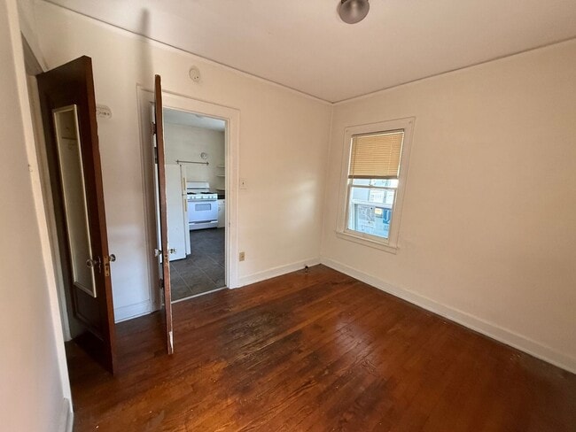 Foto del edificio - 884 Beaconsfield Ave