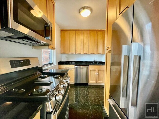 Building Photo - East 79th Street