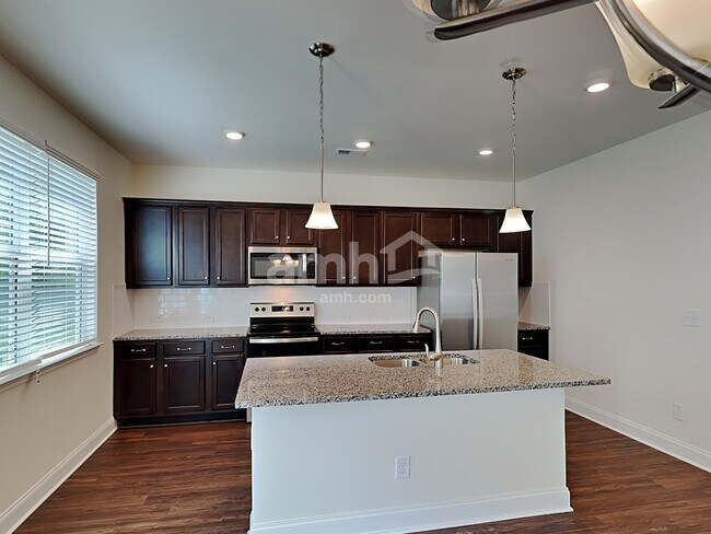 Foto del edificio - 6188 Bridlewood Ln