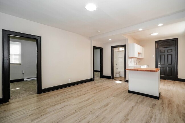 Foto del edificio - 98-100 N Hague Ave