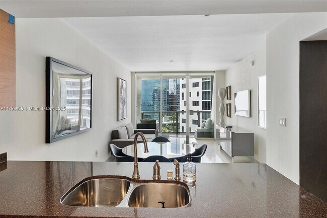 Foto del edificio - 218 SE 14th St