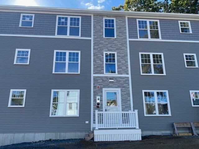 Foto del edificio - 163 Summer St