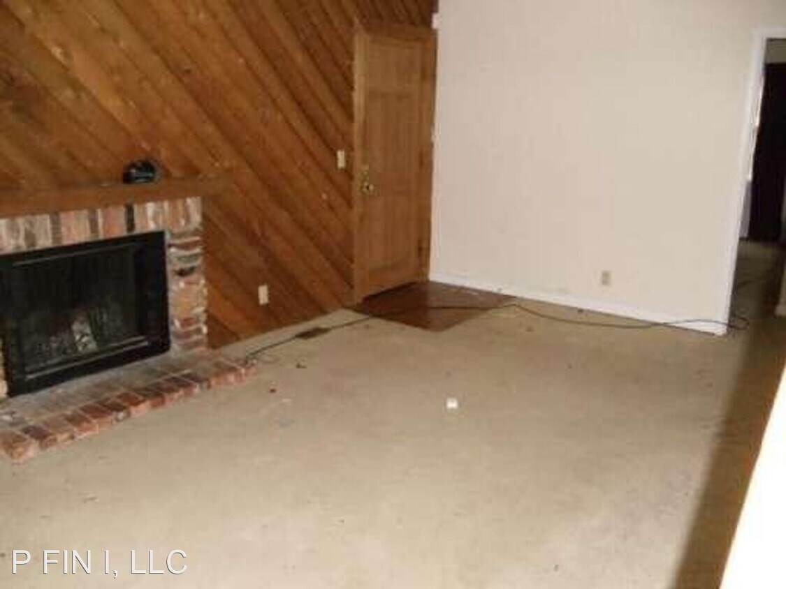 Building Photo - 3 br, 2 bath House - 1119 Sandy Beach Dr