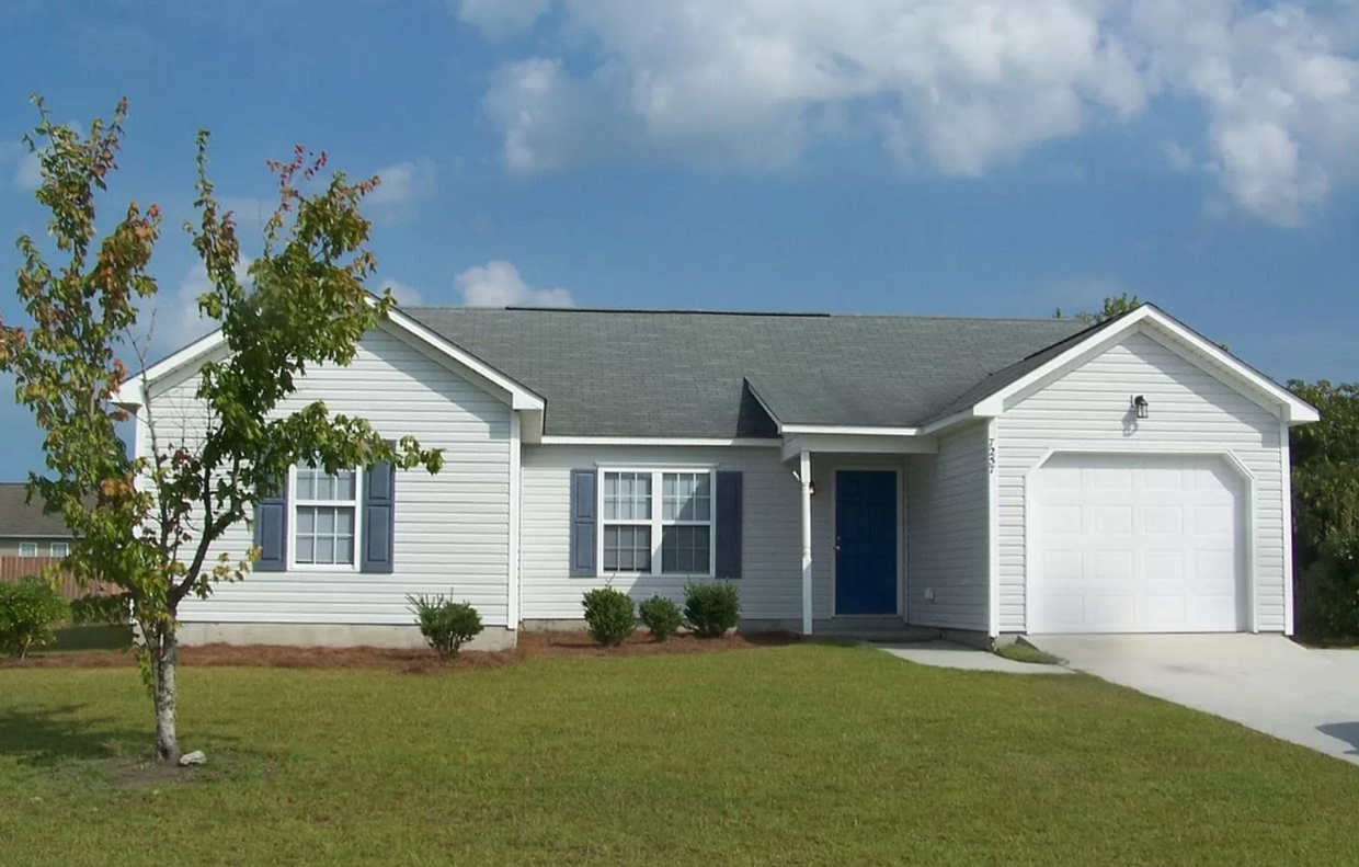 Primary Photo - Whitney Pines 4 Bedroom