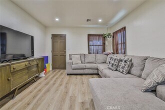 Building Photo - 13912 Regentview Ave