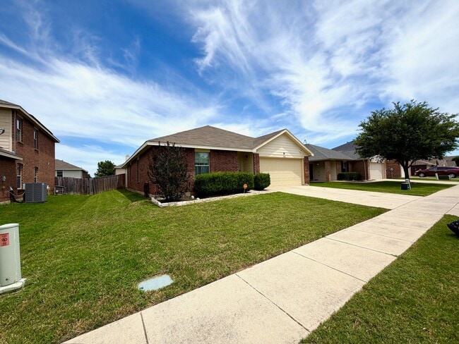 Photo - 12642 Forest Lawn Rd House