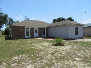 Building Photo - 6316 Lance St