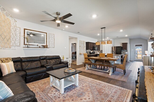 Foto del edificio - 140 Skipping Stone Ln
