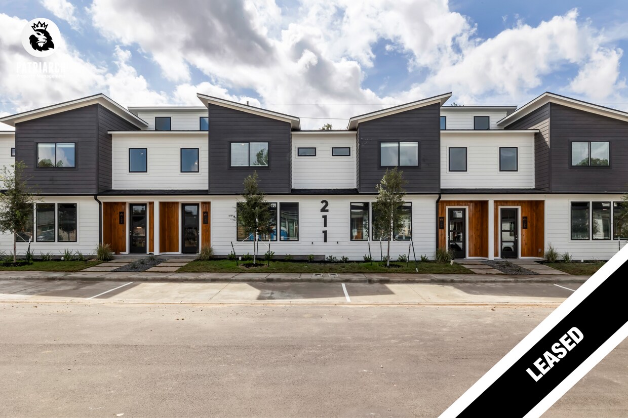 211 Lynn Dr, Bryan, TX 77801 Townhome Rentals in Bryan TX