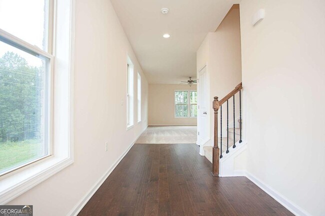 Foto del edificio - 4355 Almanor Cir