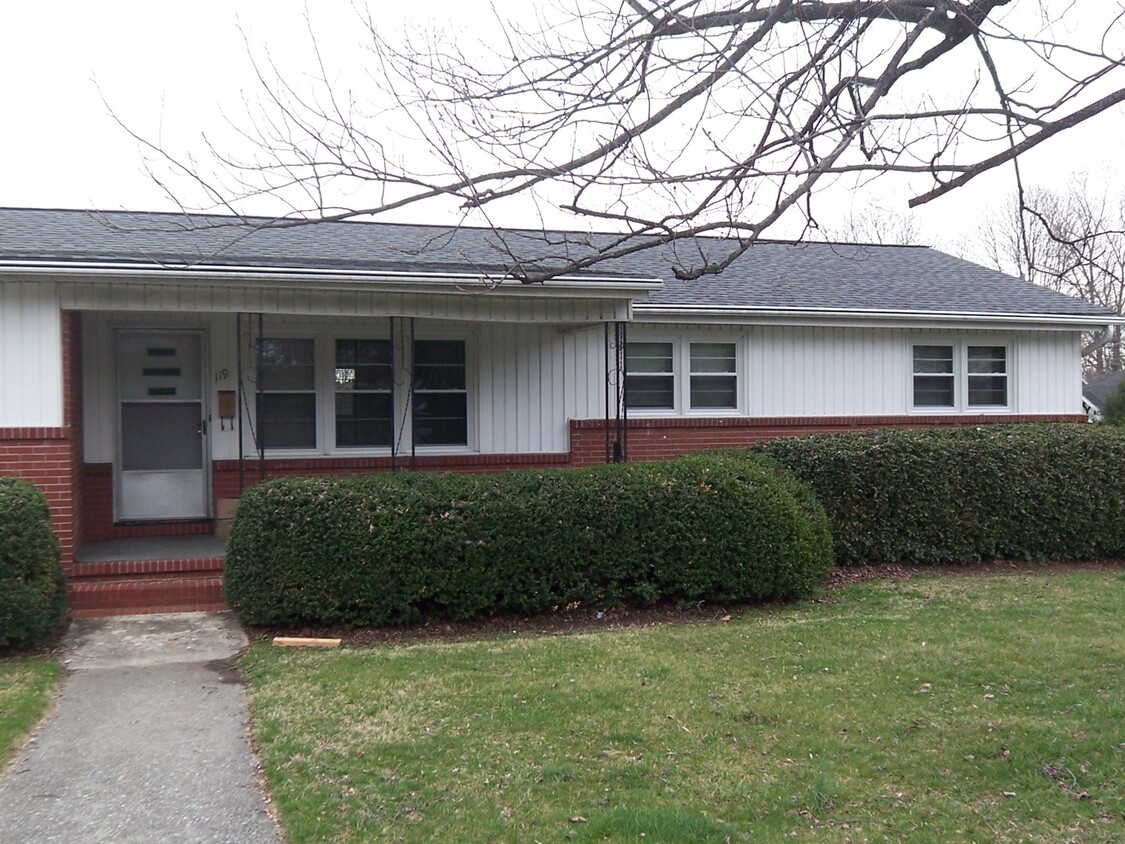 Primary Photo - 3 Bedroom Duplex in Mount Airy