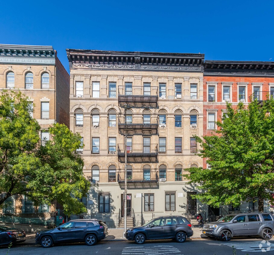 Building Photo - 133-139 Edgecombe Ave