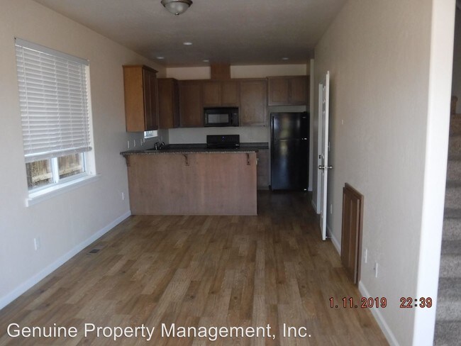 Building Photo - 2 br, 2.5 bath House - 3258 Library Ave