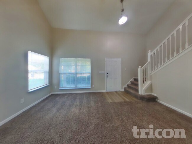 Foto del edificio - 597 Grassy Bend Dr