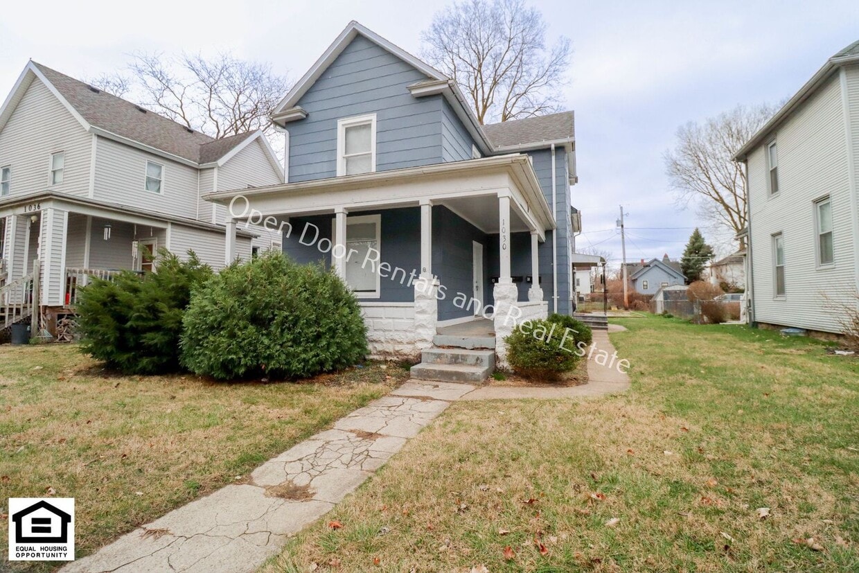 Primary Photo - 1030 Columbia Ave