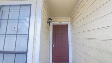 Building Photo - 9601 Forest Ln