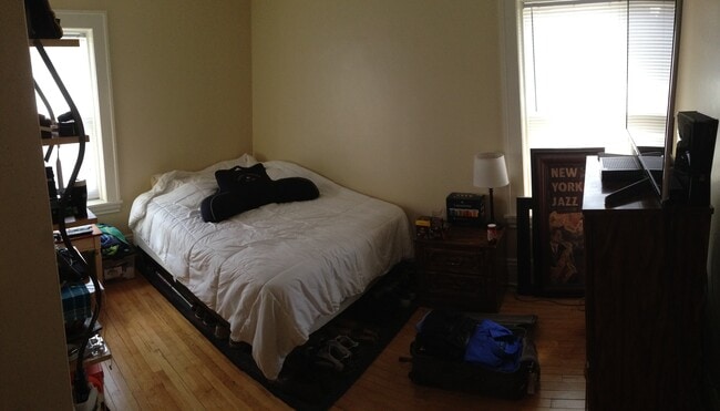 Bedroom - 3015 E Bde Maka Ska Pkwy