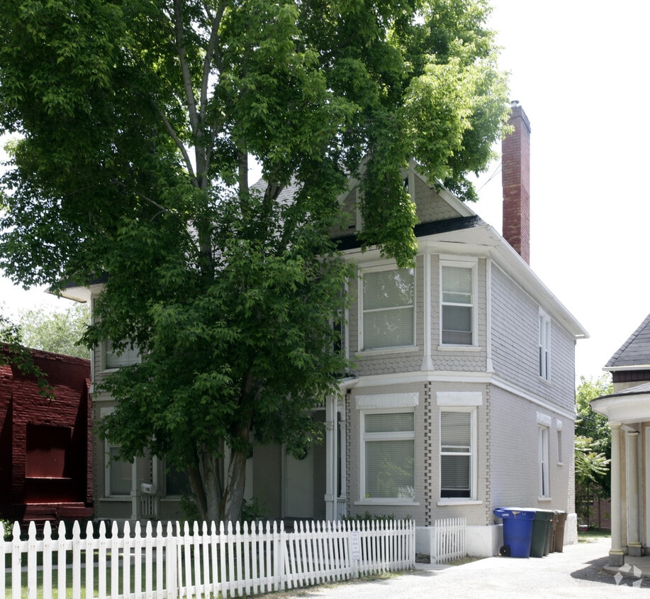 Primary Photo - 744-750 E South Temple