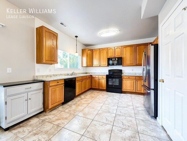 Foto del edificio - 6458 Showhorse Ct