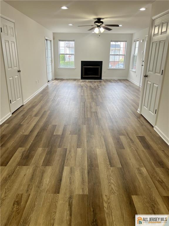 Foto del edificio - 392 Lackland Ave