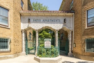 Building Photo - 1601 W Thome Ave