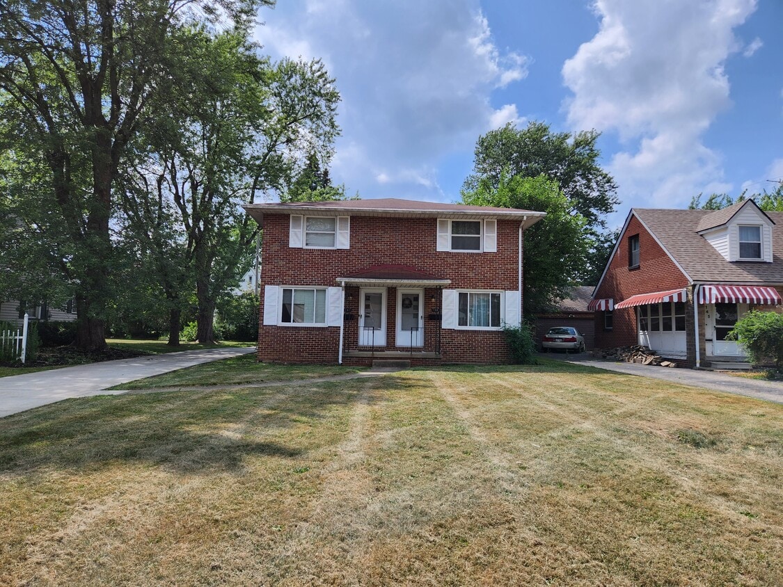 Foto principal - 139 Harter Ave NW