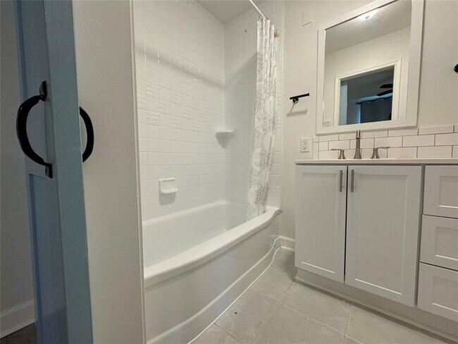 Foto del edificio - 10607 Hillcroft St