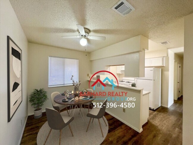 Building Photo - Available Now: 2 Bed Duplex with Carport a...