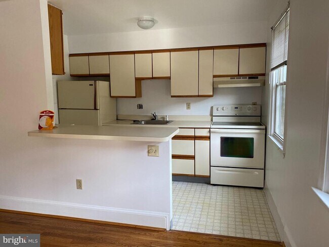 Foto del edificio - 42 Conshohocken State Rd