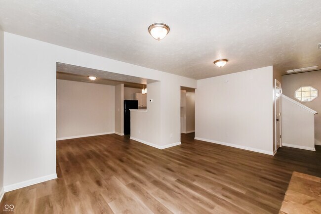 Building Photo - 6368 Titania Dr