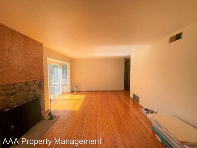 Foto del edificio - 3 br, 2 bath House - 199 Twinview Dr