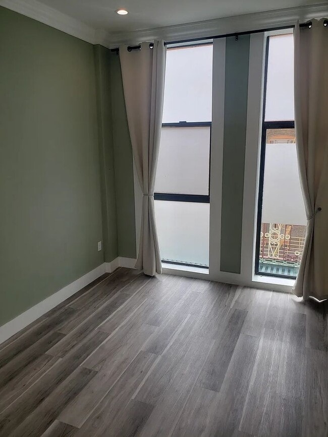 Foto del edificio - 918 Grant Ave