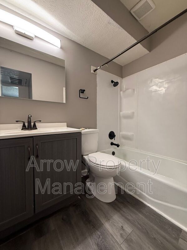 Foto del edificio - 1215 E Street-5