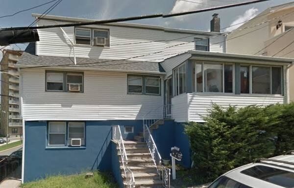 Primary Photo - 1510 67th St