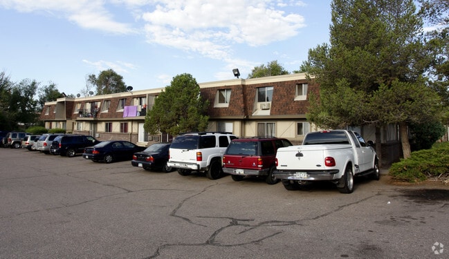 Building Photo - The Cottonwoods