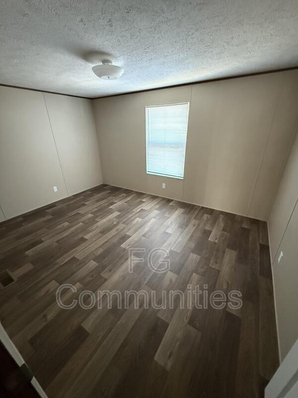 Foto del edificio - 3160 Dunn St