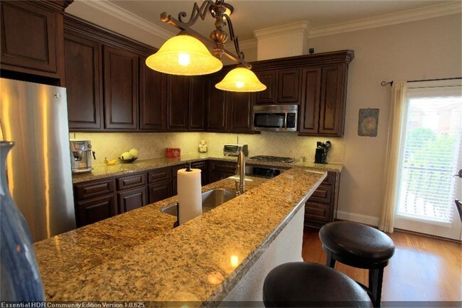 Foto del edificio - 4120 Boardwalk Blvd