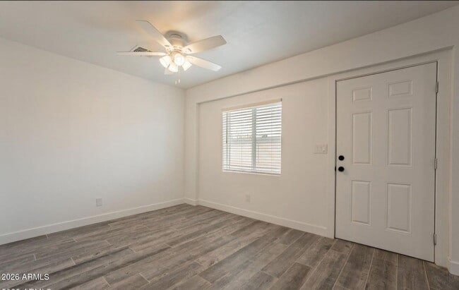 Building Photo - 5039 N 18th Ave