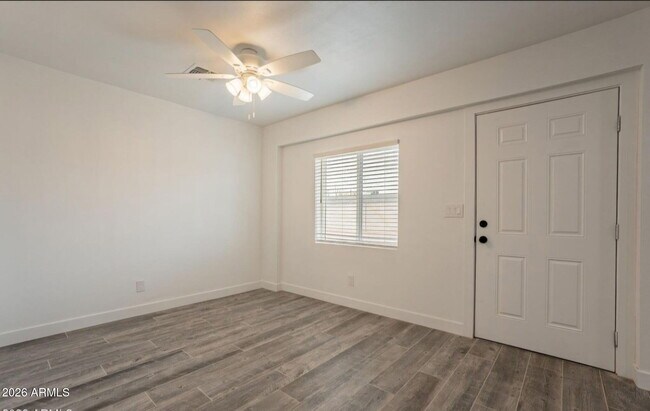 Foto del edificio - 5039 N 18th Ave